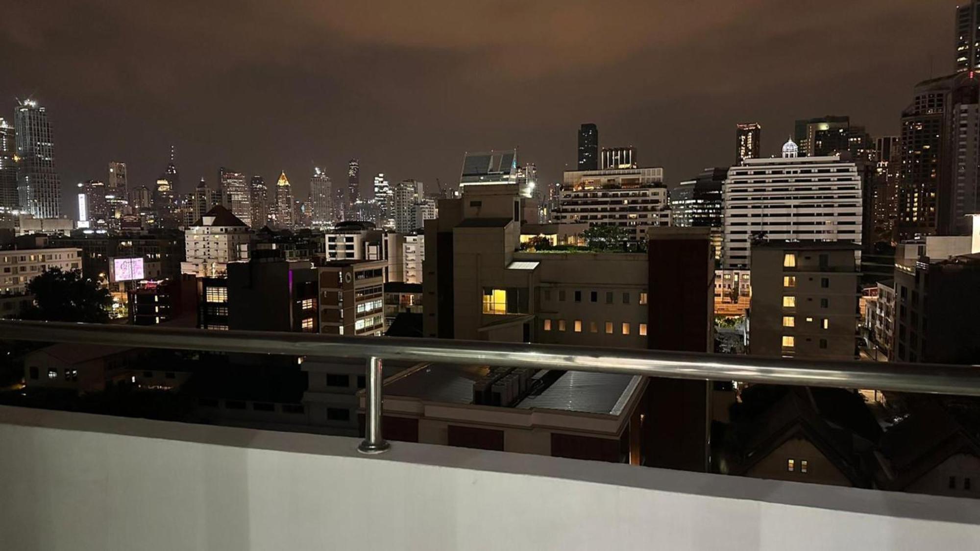 Omni Tower Sukhumvit Nana Direct Banguecoque Exterior foto
