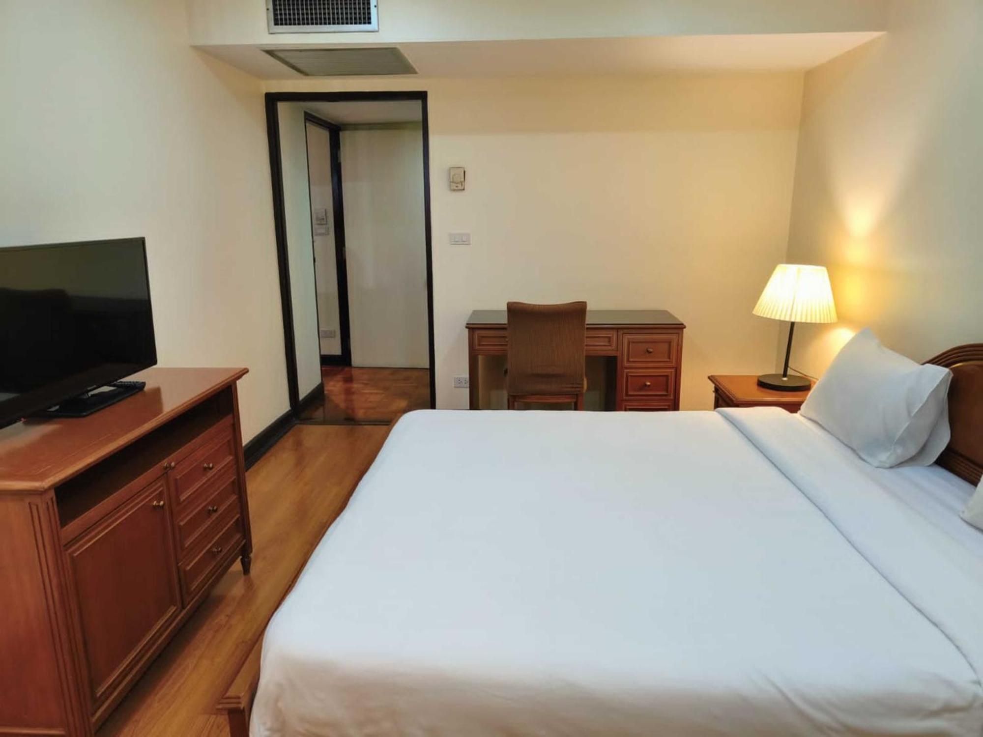 Omni Tower Sukhumvit Nana Direct Banguecoque Exterior foto