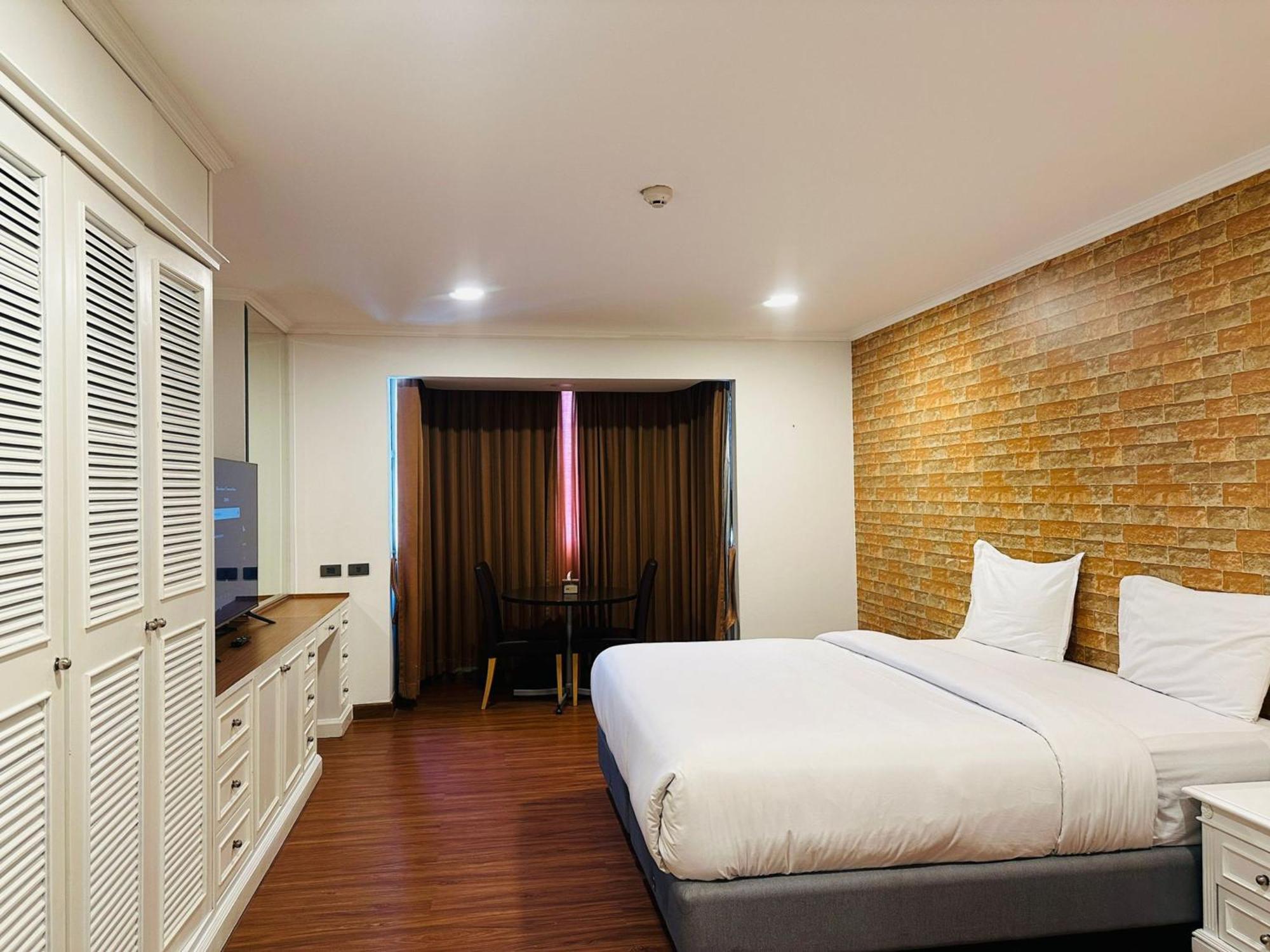 Omni Tower Sukhumvit Nana Direct Banguecoque Exterior foto