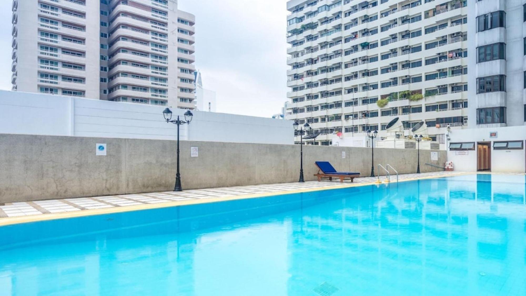 Omni Tower Sukhumvit Nana Direct Banguecoque Exterior foto